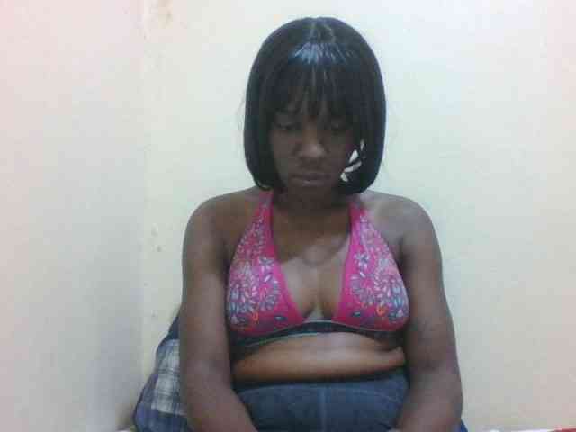 sweet-aaliya webcam