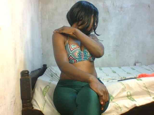 sweet-aaliya webcam