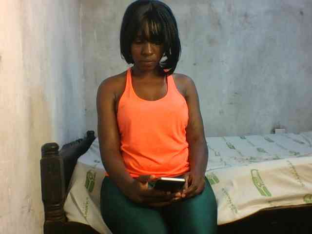 sweet-aaliya webcam
