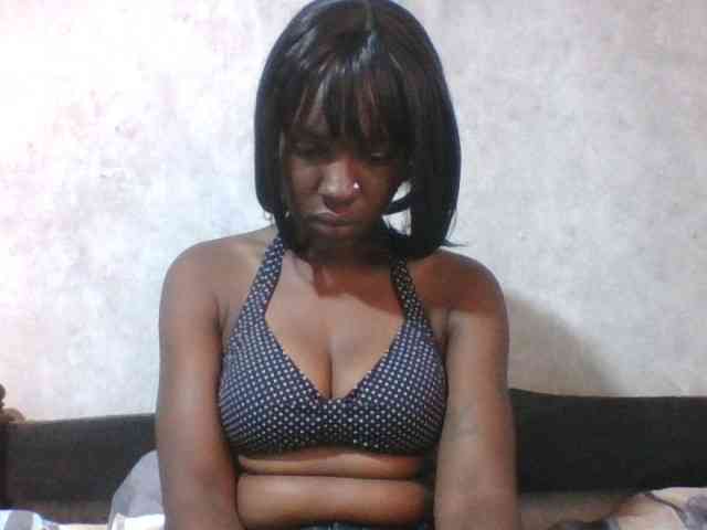 sweet-aaliya webcam