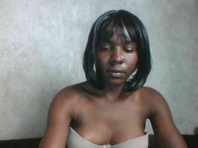 sweet-aaliya webcam
