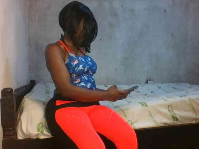 sweet-aaliya webcam