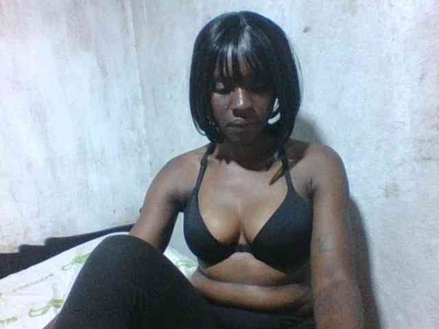 sweet-aaliya webcam