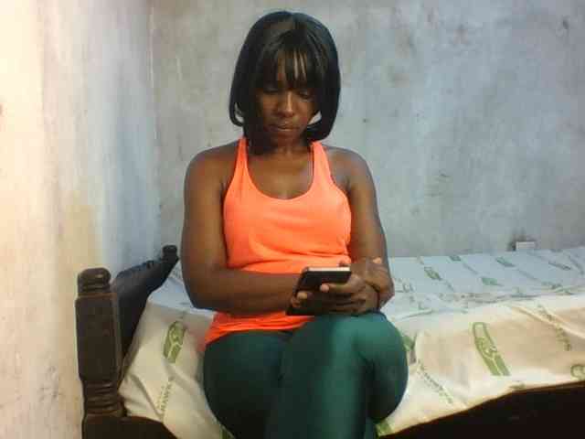 sweet-aaliya webcam