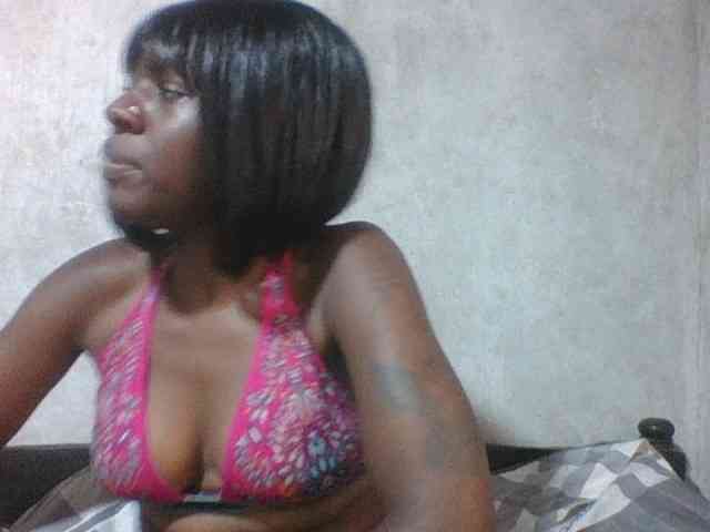 sweet-aaliya webcam