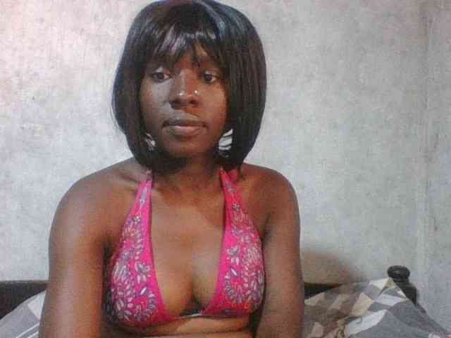 sweet-aaliya webcam