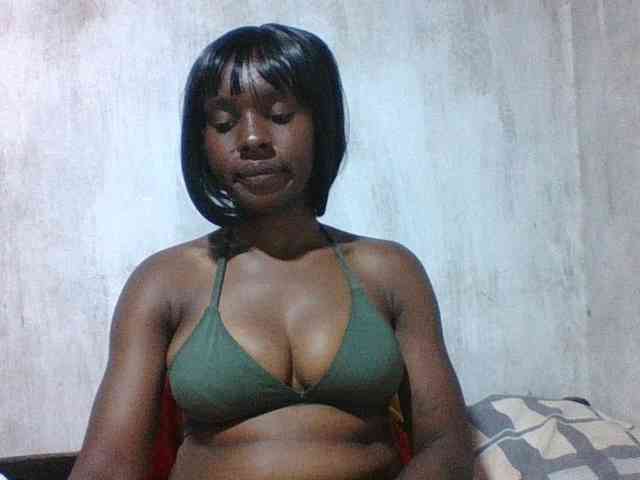 sweet-aaliya webcam