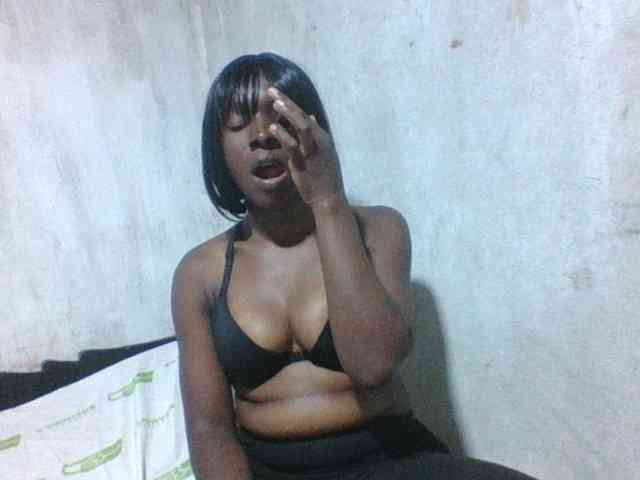 sweet-aaliya webcam
