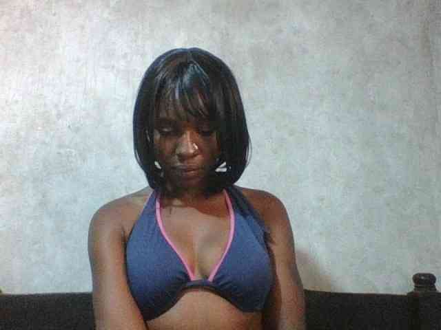 sweet-aaliya webcam