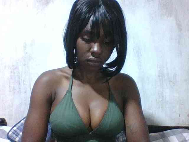 sweet-aaliya webcam