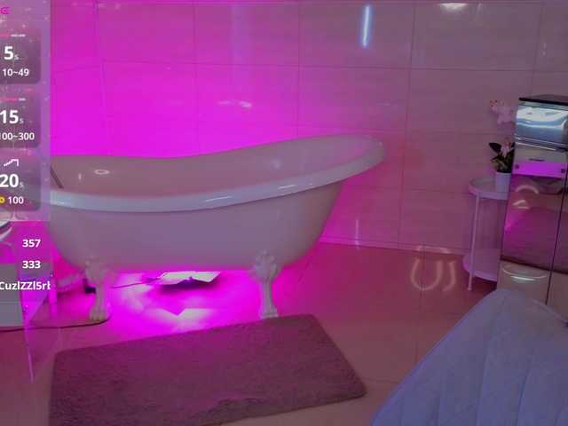 adet1a live cam on BongaCams