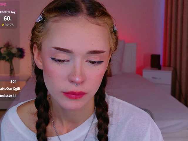 adet1a live cam on BongaCams