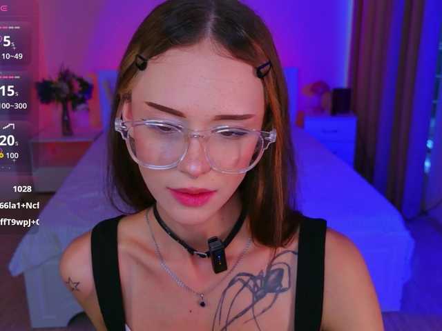 adet1a live cam on BongaCams