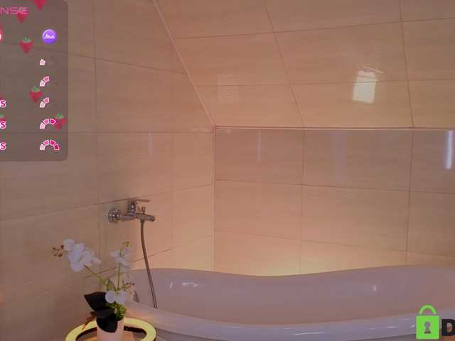 adet1a live cam on BongaCams
