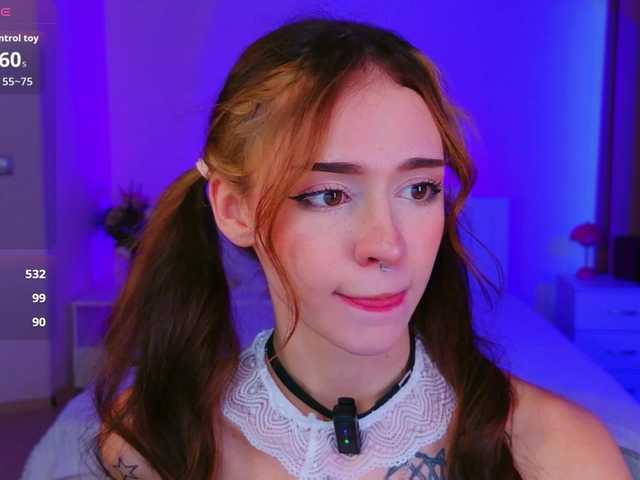adet1a live cam on BongaCams