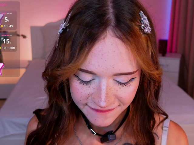 adet1a live cam on BongaCams
