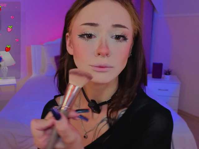 adet1a live cam on BongaCams