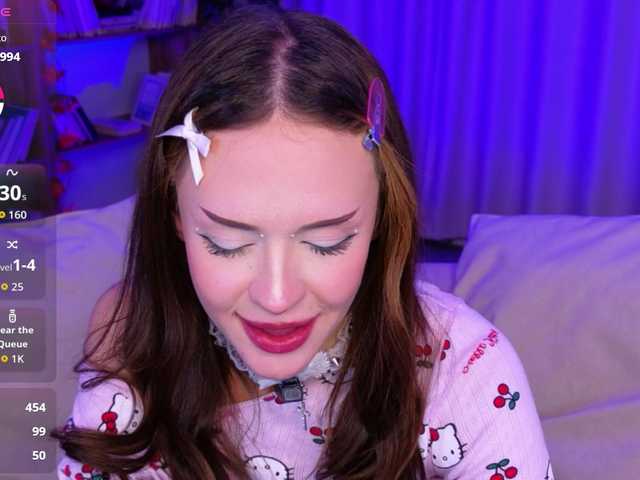 adet1a live cam on BongaCams