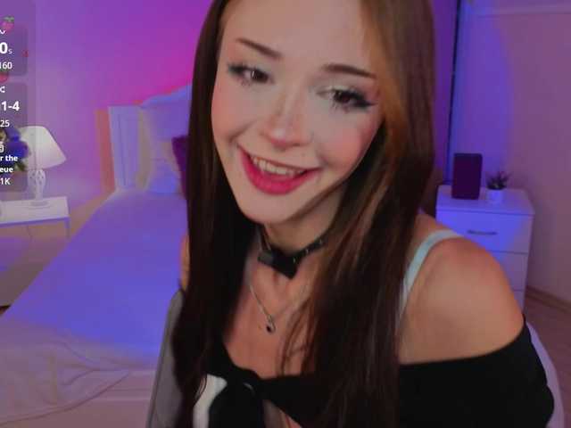 adet1a live cam on BongaCams