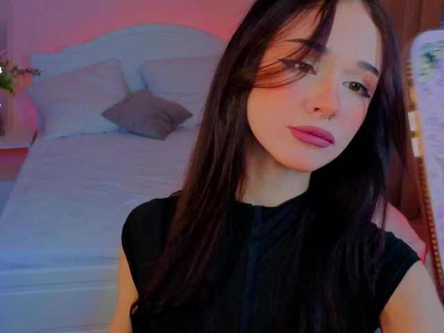 adet1a's BongaCams show and profile