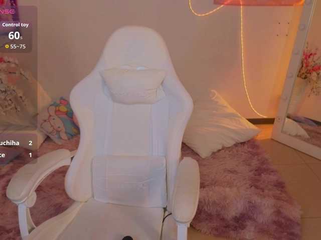 adet1a live cam on BongaCams