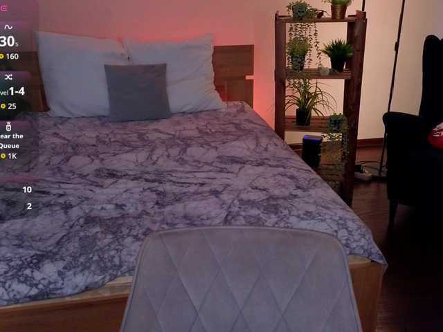 adet1a live cam on BongaCams