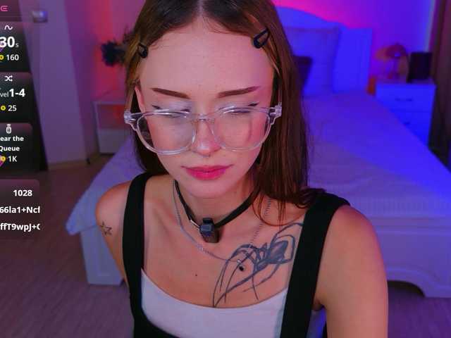 adet1a live cam on BongaCams