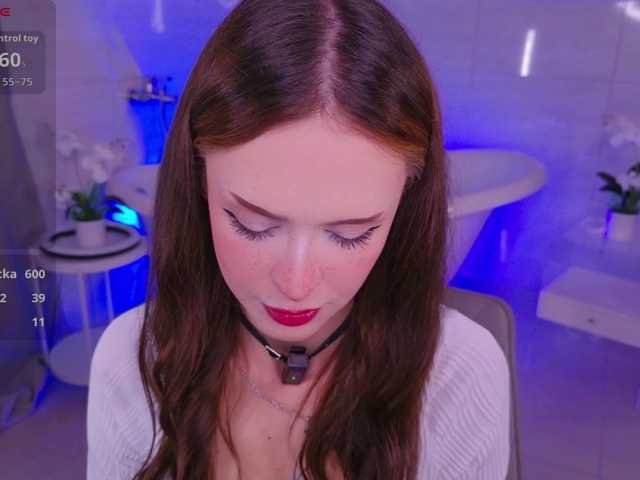 adet1a live cam on BongaCams