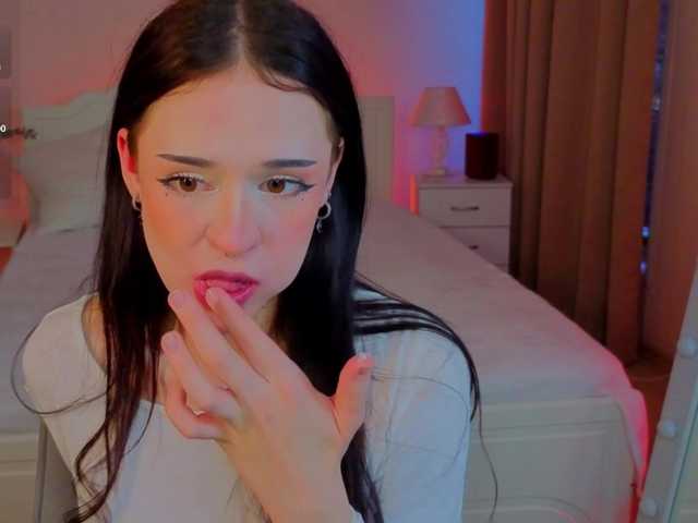 adet1a's BongaCams show and profile