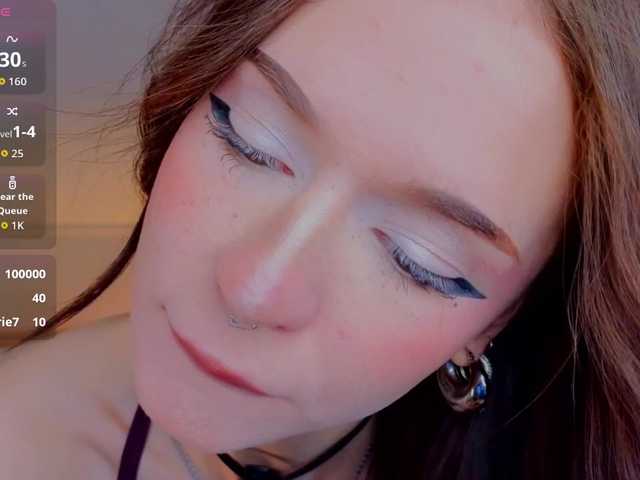 adet1a live cam on BongaCams