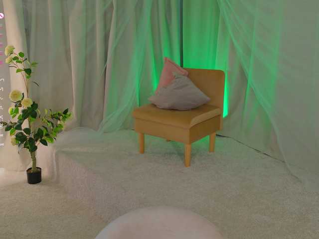 adet1a live cam on BongaCams