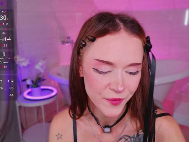 adet1a live cam on BongaCams