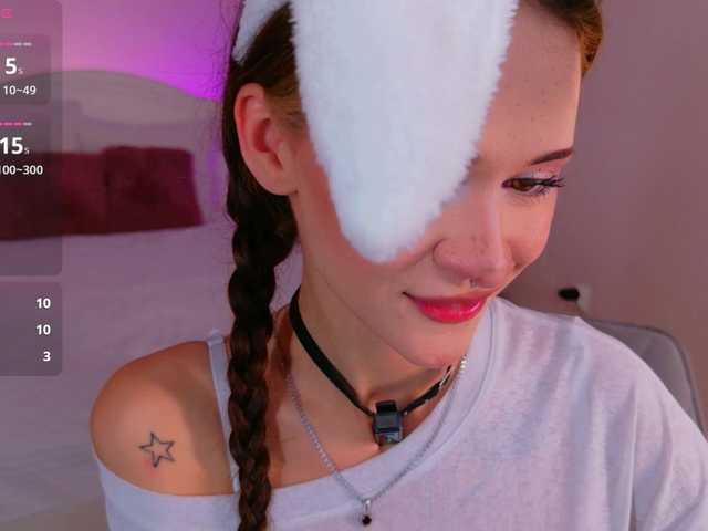 adet1a live cam on BongaCams