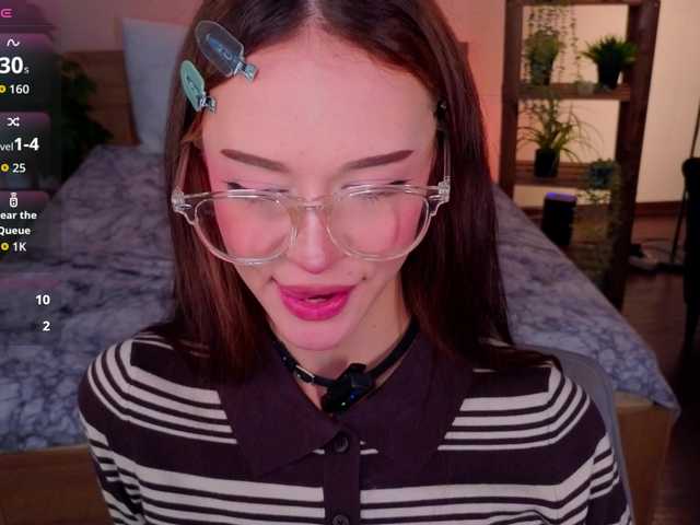 adet1a live cam on BongaCams