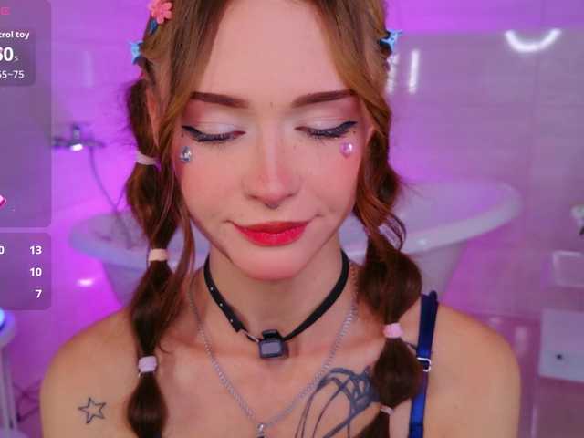 adet1a live cam on BongaCams