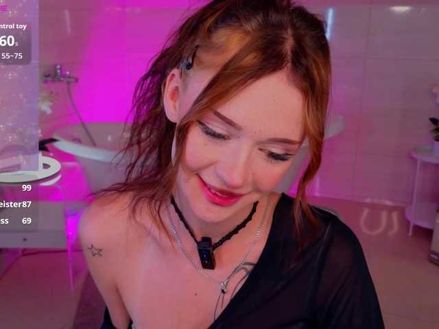 adet1a live cam on BongaCams
