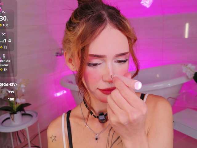 adet1a live cam on BongaCams