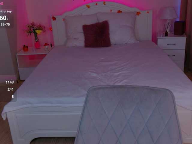 adet1a live cam on BongaCams