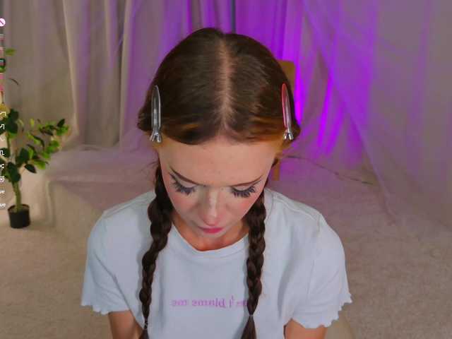 adet1a live cam on BongaCams