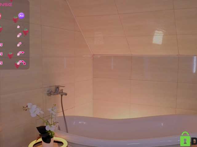 adet1a live cam on BongaCams