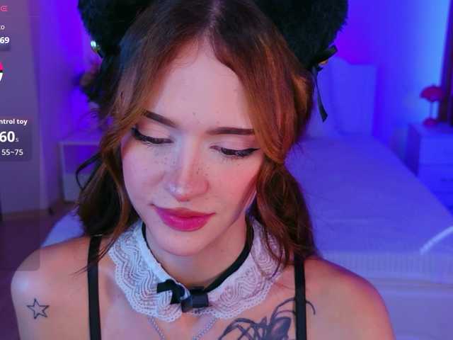 adet1a live cam on BongaCams
