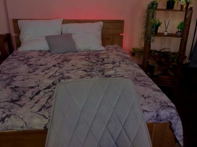 adet1a live cam on BongaCams