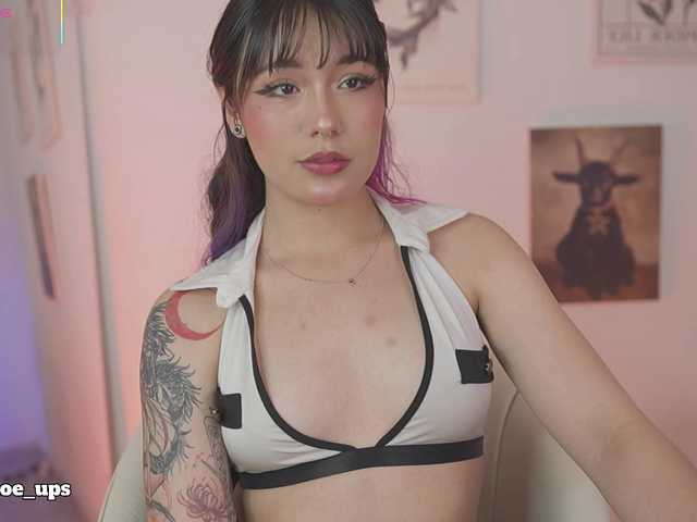 ChloeEvans — live female cam