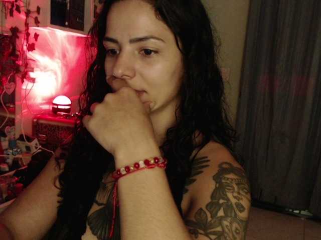 LatinTupi live cam on BongaCams