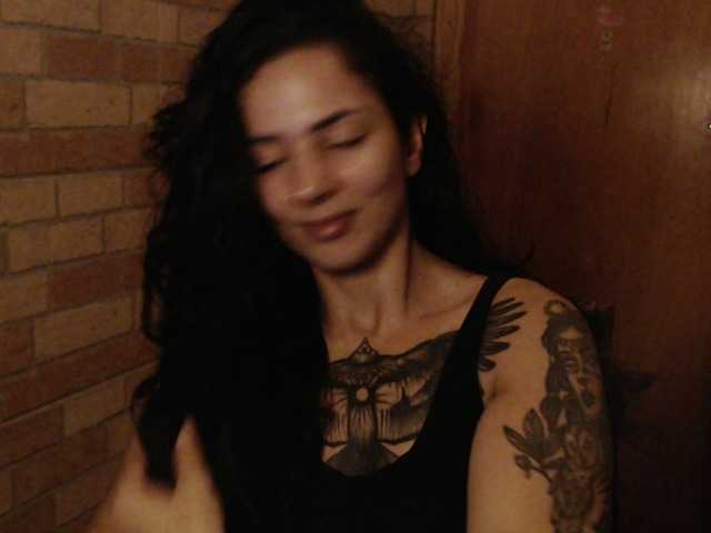 LatinTupi live cam on BongaCams
