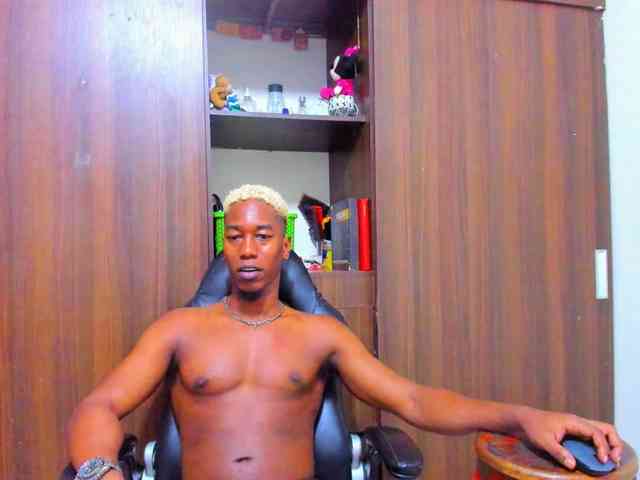 dreamastercum Live Webcam on BongaCams
