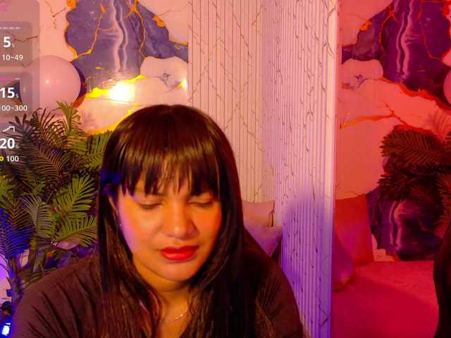 Lexy-tay live cam on UnifiedCams