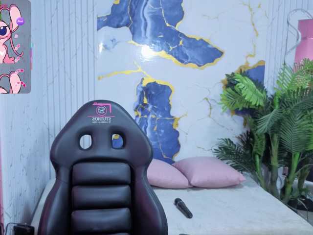 Lexy-tay webcam