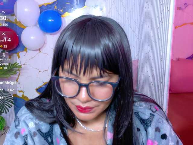 Lexy-tay live cam on UnifiedCams