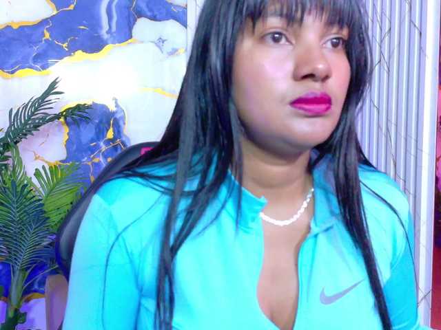 Lexy-tay live webcam show